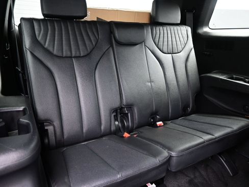 Used 2023 Hyundai Palisade Limited AWD/4WD image 17