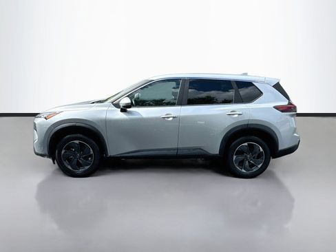 Used 2025 Nissan Rogue SV FWD image 4