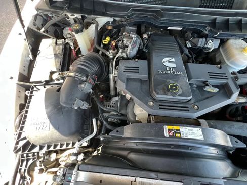 Used 2016 RAM 2500 Tradesman w/ Chrome Appearance Group RWD image 31