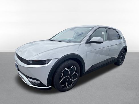 Certified 2024 Hyundai Ioniq 5 SEL RWD image 2