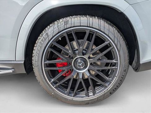 New 2026 Mercedes-Benz GLS 63 AMG 4MATIC image 9