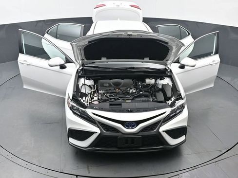 Used 2024 Toyota Camry SE image 56