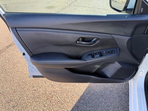 Used 2025 Nissan Sentra S image 15