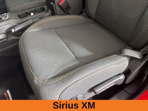 Used 2025 Jeep Wrangler Willys image 10