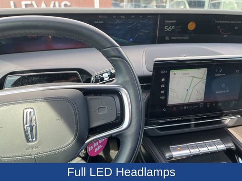 Used 2025 Lincoln Nautilus Premier w/ Equipment Group 102A image 19