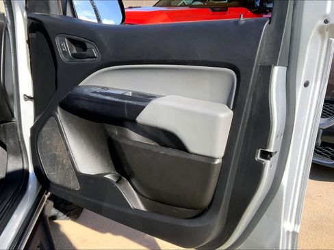 Used 2020 Chevrolet Colorado W/T w/ WT Convenience Package image 22