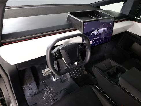 Used 2024 Tesla Cybertruck AWD Crew Cab image 19