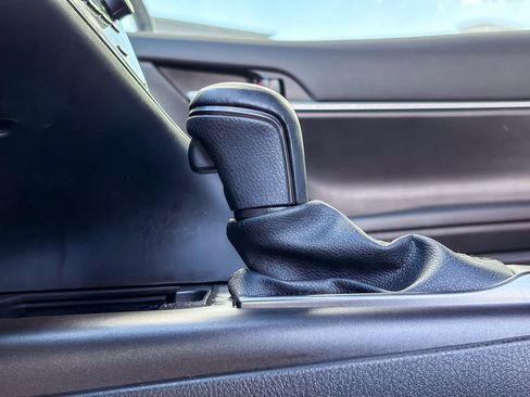 Used 2024 Toyota Camry SE w/ Convenience Package image 21