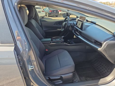 Used 2023 Toyota Prius LE image 28