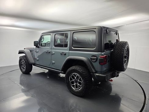 Used 2024 Jeep Wrangler Unlimited Rubicon w/ Technology Group AWD/4WD image 6