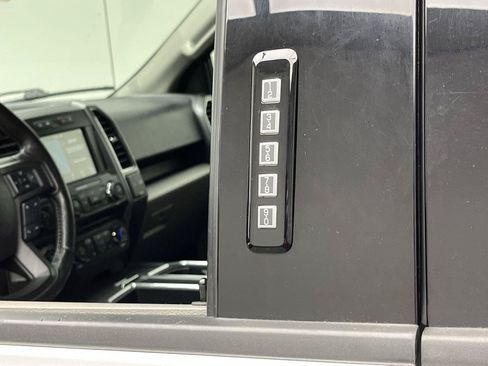 Used 2018 Ford F150 XLT w/ Equipment Group 302A Luxury AWD/4WD image 8