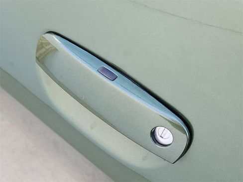 Used 2022 Dodge Challenger R/T w/ Blacktop Package image 30