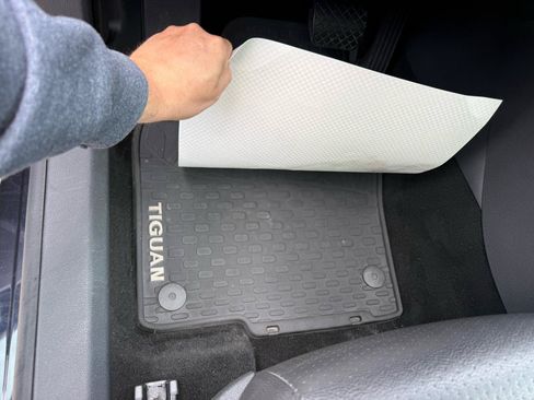 Used 2017 Volkswagen Tiguan Wolfsburg Edition AWD/4WD image 25