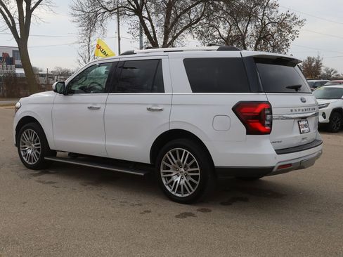 Used 2024 Ford Expedition Limited image 7