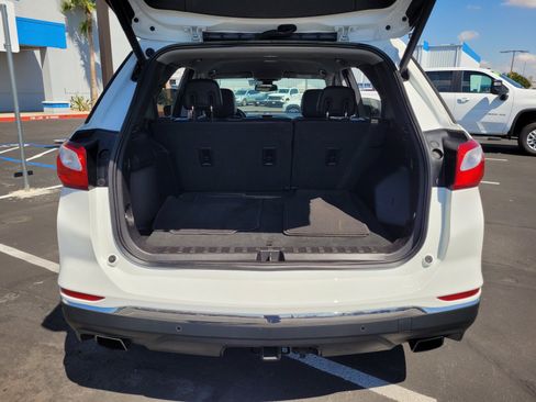 Used 2018 Chevrolet Equinox Premier AWD/4WD image 28