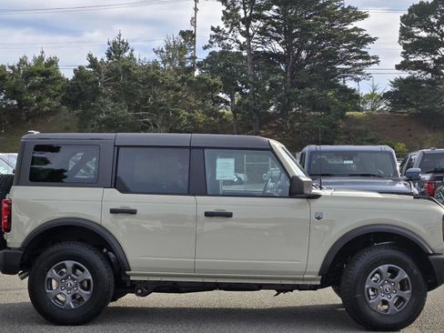 New 2025 Ford Bronco Big Bend AWD/4WD image 16