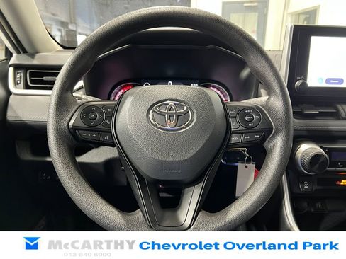 Used 2025 Toyota RAV4 LE AWD/4WD image 12