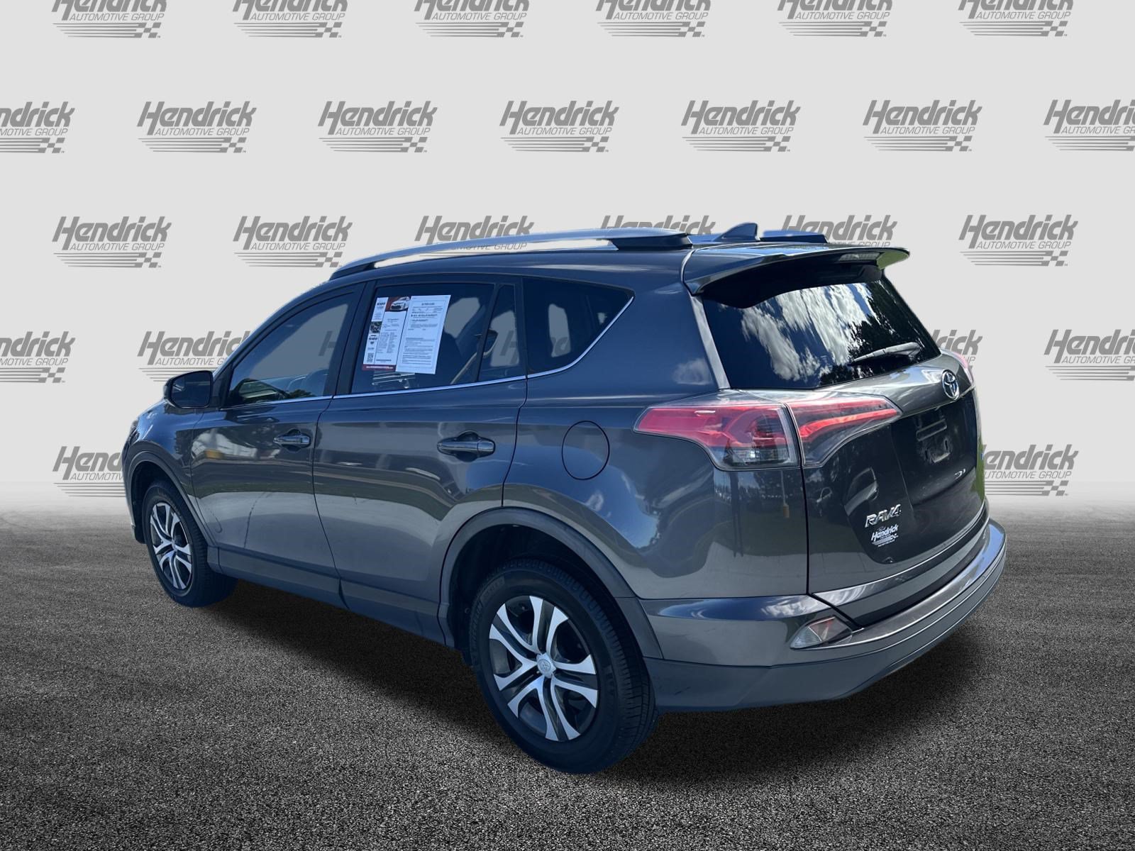 Used 2017 Toyota RAV4 LE FWD image 8