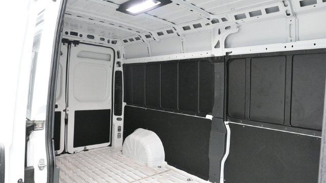 Used 2026 RAM ProMaster 2500 w/ Convenience Group FWD image 13