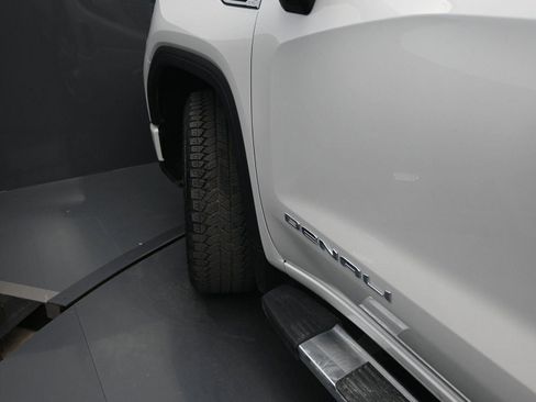 Used 2024 GMC Sierra 1500 Denali w/ Technology Package image 5