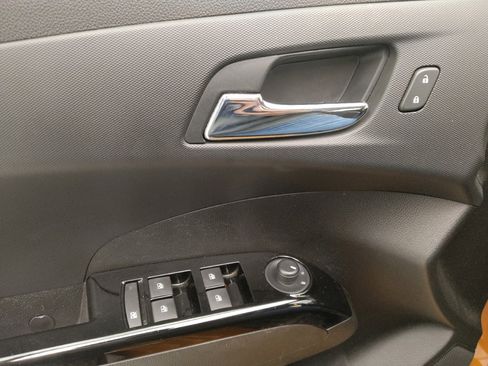 Used 2018 Chevrolet Sonic Premier image 27