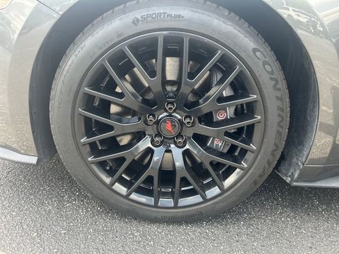 Used 2019 Ford Mustang GT Premium w/ GT Performance Package RWD image 31