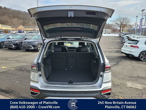 New 2026 Volkswagen Taos SE image 53