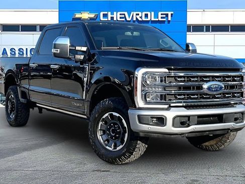 Used 2024 Ford F250 Lariat w/ Lariat Ultimate Package AWD/4WD image 1