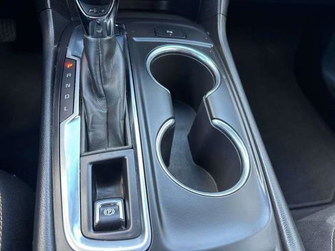 Used 2022 Chevrolet Equinox LT image 27