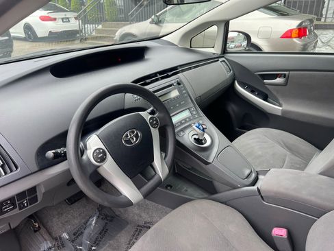 Used 2010 Toyota Prius One image 11
