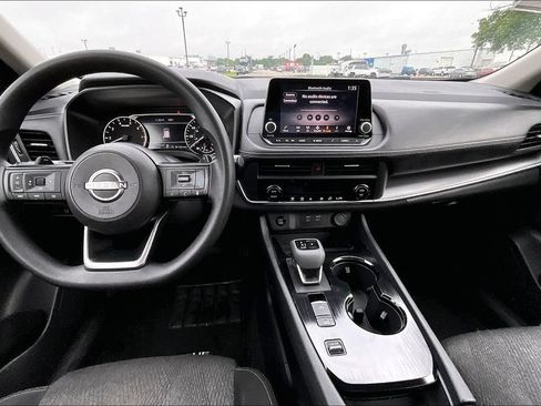 Used 2024 Nissan Rogue SV FWD image 13