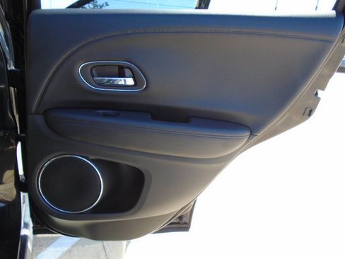 Used 2016 Honda HR-V EX-L image 30