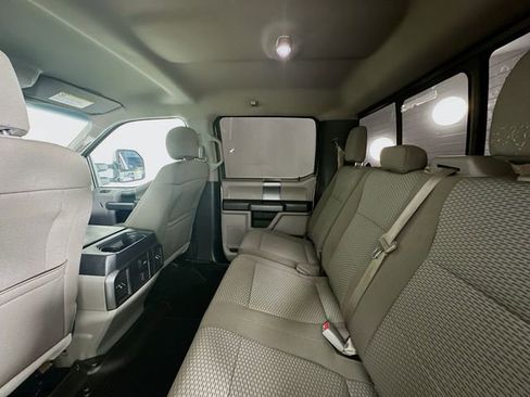 Used 2017 Ford F250 XLT w/ XLT Premium Package AWD/4WD image 23