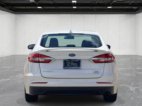 Used 2020 Ford Fusion SE w/ Equipment Group 151A FWD image 6