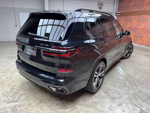 Used 2027 BMW X7 xDrive40i w/ M Sport Package AWD/4WD image 6