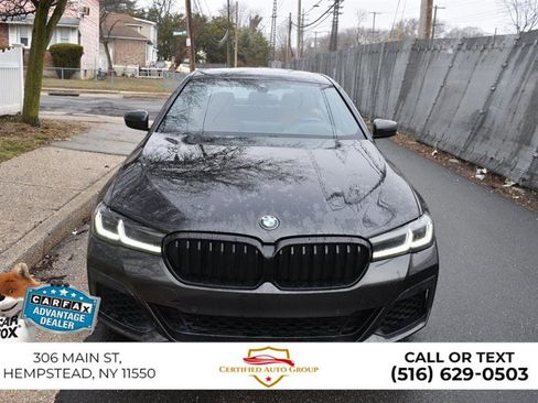 Used 2022 BMW 540i w/ Premium Package image 3