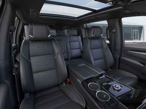 New 2026 Cadillac Escalade ESV Sport w/ Touring Package AWD/4WD image 17