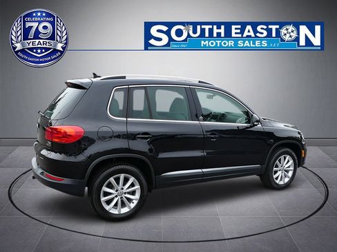Used 2017 Volkswagen Tiguan Wolfsburg Edition AWD/4WD image 7