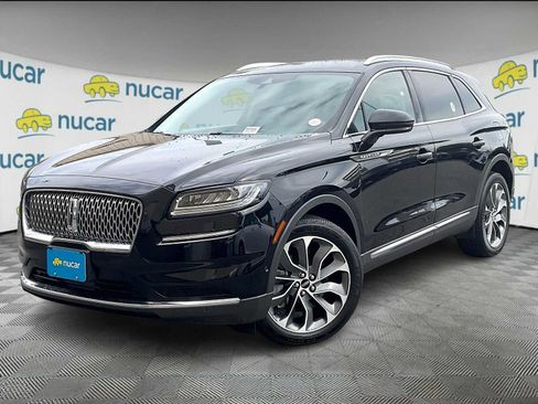 Used 2022 Lincoln Nautilus Reserve image 3