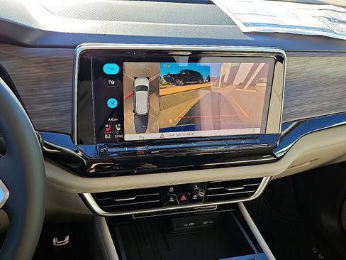 New 2026 Volkswagen Atlas SEL Premium R-Line image 17