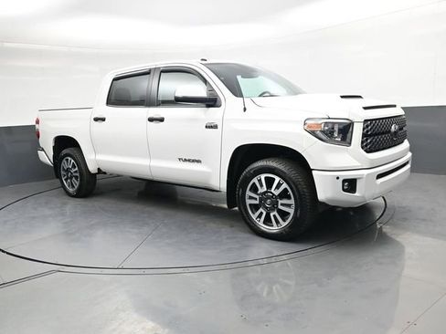 Used 2018 Toyota Tundra SR5 w/ TRD Sport Package AWD/4WD image 2