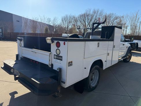 Used 2011 RAM 5500 SLT image 5