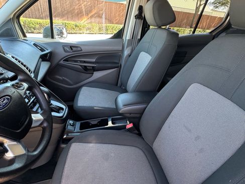 Used 2019 Ford Transit Connect XL image 23