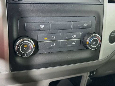 Used 2019 Nissan Frontier SV AWD/4WD image 14