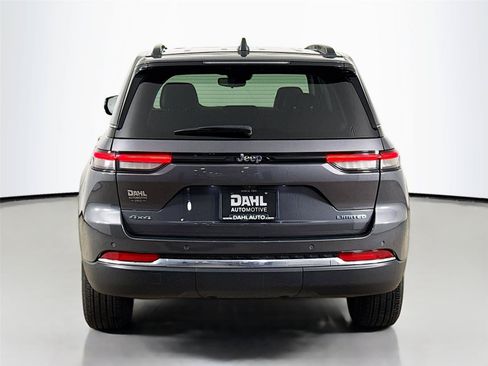 Used 2023 Jeep Grand Cherokee Limited AWD/4WD image 12