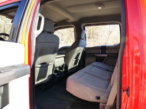 Used 2020 Ford F150 XLT image 19