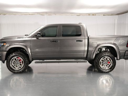 Used 2025 RAM 1500 Big Horn AWD/4WD image 2