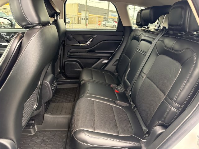 Used 2024 Lincoln Corsair AWD w/ Equipment Group 101A image 30