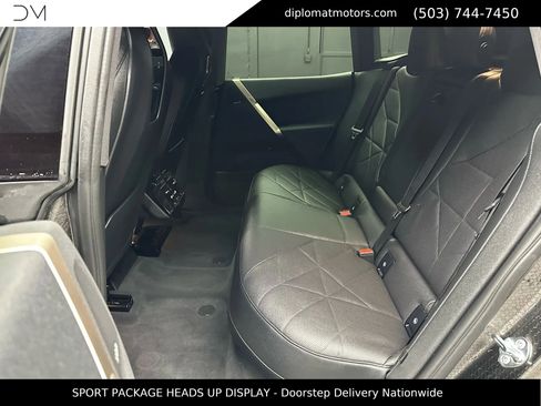 Used 2025 BMW iX xDrive50 w/ Sport Package image 23