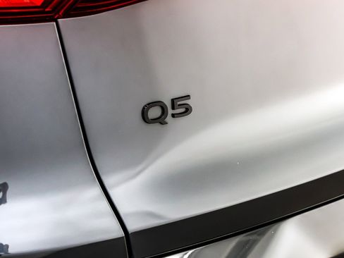 Used 2025 Audi Q5 Premium Plus w/ Premium Plus image 9